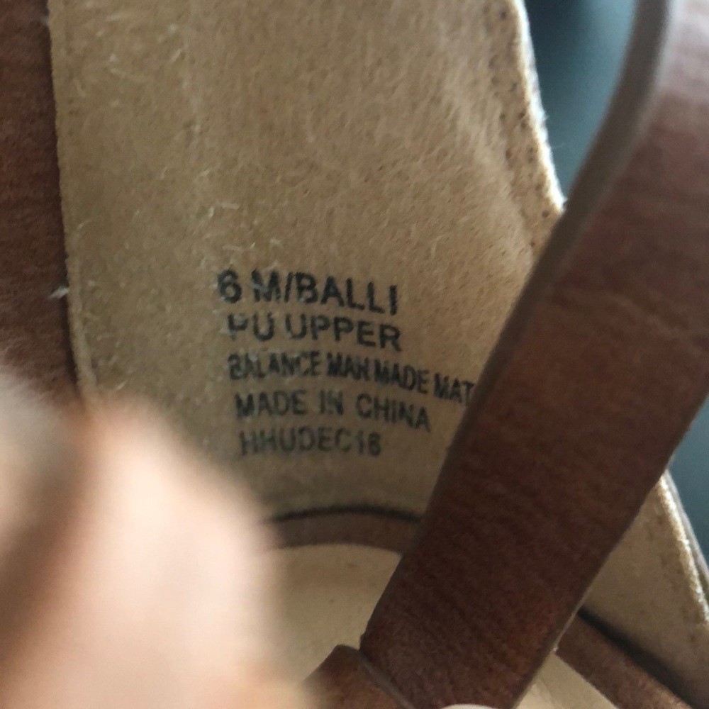 Heel - Picture 5 of 5